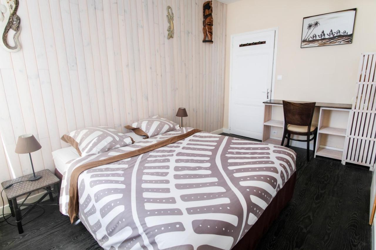 Les Gues Rivieres Bed & Breakfast Pujols  Eksteriør bilde