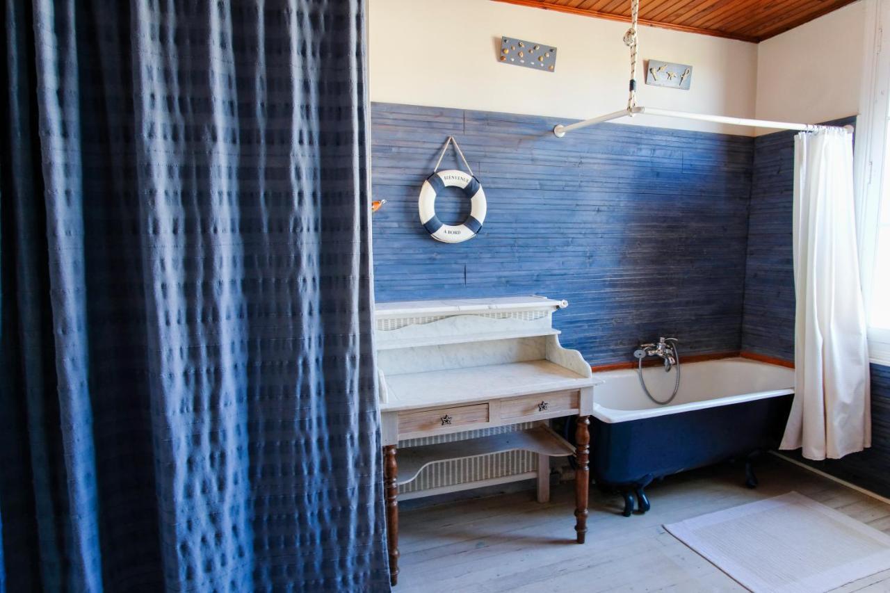 Les Gues Rivieres Bed & Breakfast Pujols  Eksteriør bilde