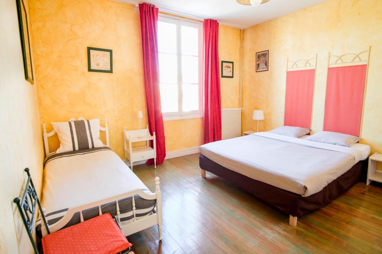Les Gues Rivieres Bed & Breakfast Pujols  Eksteriør bilde