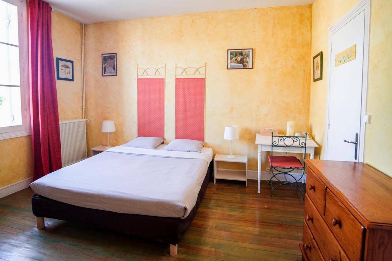 Les Gues Rivieres Bed & Breakfast Pujols  Eksteriør bilde